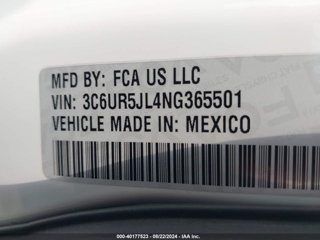 3C6UR5JL4NG365501 RAM 2500 Big Horn  4x4 8' Box