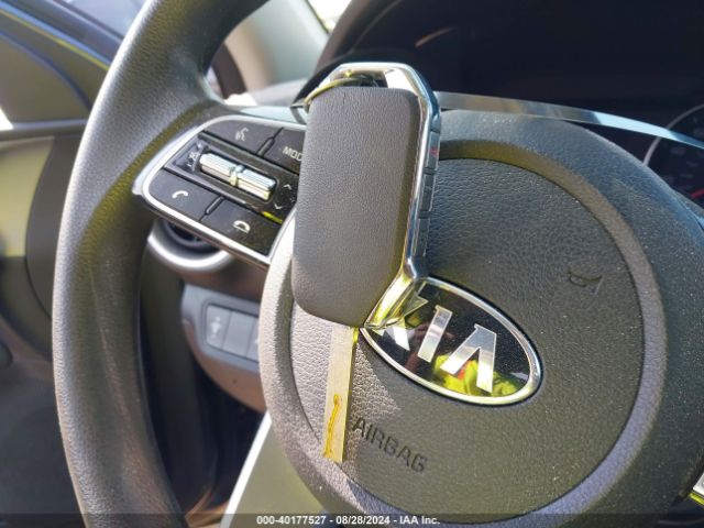 3KPF24AD1ME325122 KIA Forte Lxs