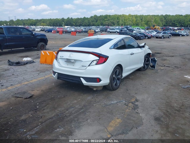 Honda Civic Touring 2017 2HGFC3B94HH355826 Image 4