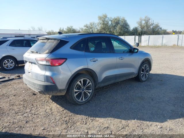 2022 FORD ESCAPE 1FMCU9G65NUB55512 Photo 3