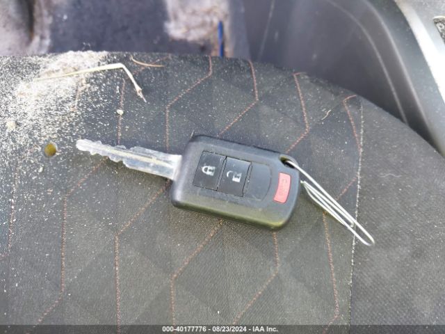 ML32AUHJXMH011043 Mitsubishi Mirage Carbonite Edition/es/le