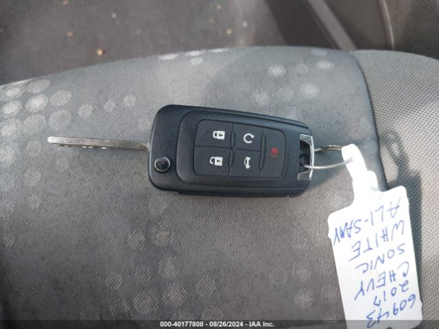 1G1JG6SH2H4169861 Chevrolet Sonic Lt Auto