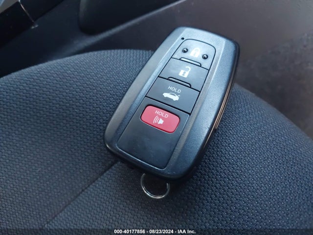 Toyota Corolla Hybrid Le 2022 JTDEAMDE9NJ058318 Image 11