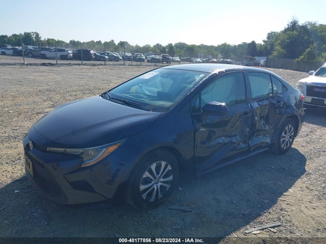 Toyota Corolla Hybrid Le 2022 JTDEAMDE9NJ058318 Image 2