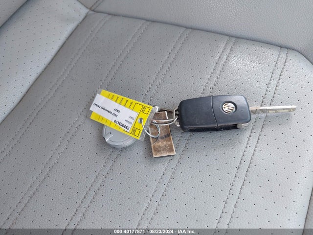 1VWBS7A34FC030076 Volkswagen Passat 1.8t Se