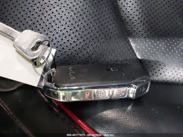 5XXG44J86NG095622 KIA K5 Gt