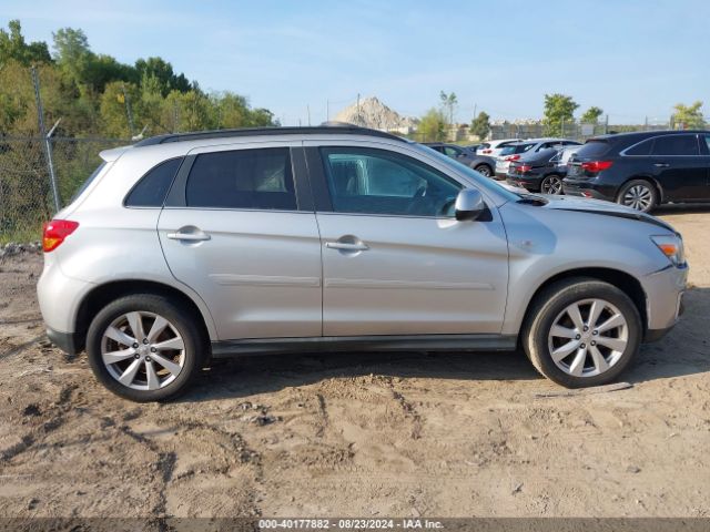 4A4AR4AU4FE008223 Mitsubishi Outlander Sport Se