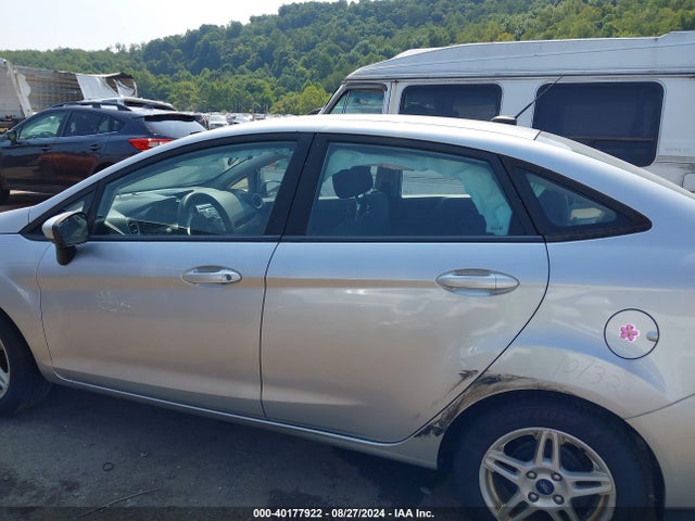 Ford FIESTA SE 2019 3FADP4BJ9KM118998 Image 14