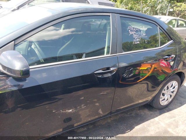 Toyota COROLLA LE 2018 5YFBURHE7JP767501 Image 15