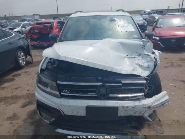 3VV3B7AX2MM070289 Volkswagen Tiguan 2.0t Se/2.0t Se R-line Black/2.0t Sel