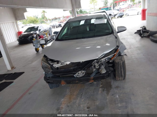Toyota COROLLA LE 2018 5YFBURHE6JP845413 Image 13