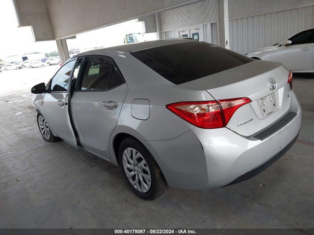 Toyota COROLLA LE 2018 5YFBURHE6JP845413 Image 15