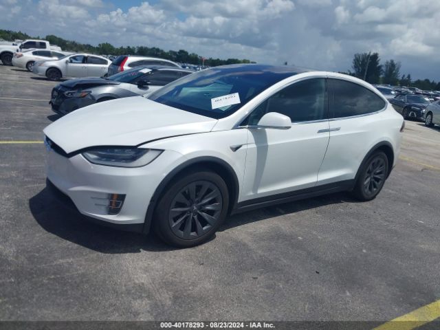 5YJXCBE2XHF064197 Tesla Model X 100d/75d/90d
