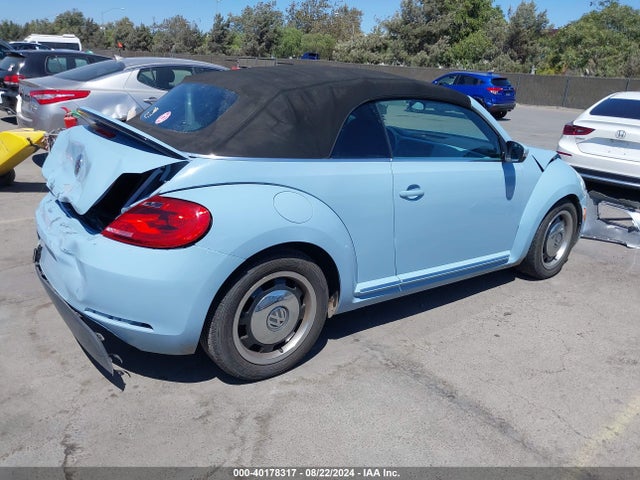 3VW517AT7EM821974 Volkswagen Beetle 1.8t