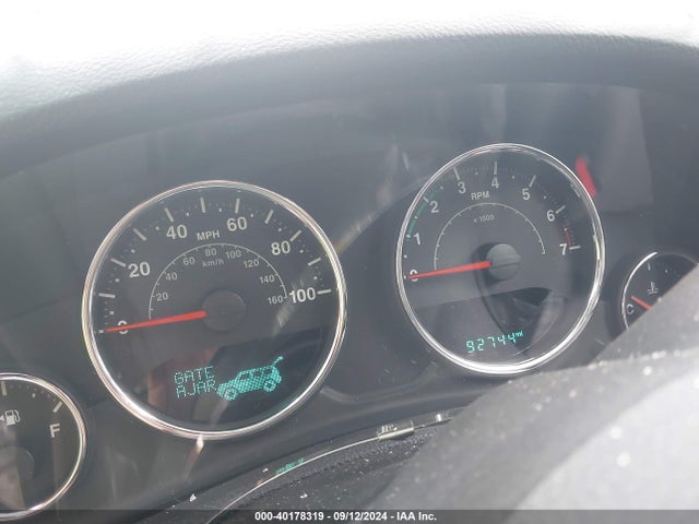 1C4BJWDG9HL690941 Jeep Wrangler Unlimited Sport 4x4