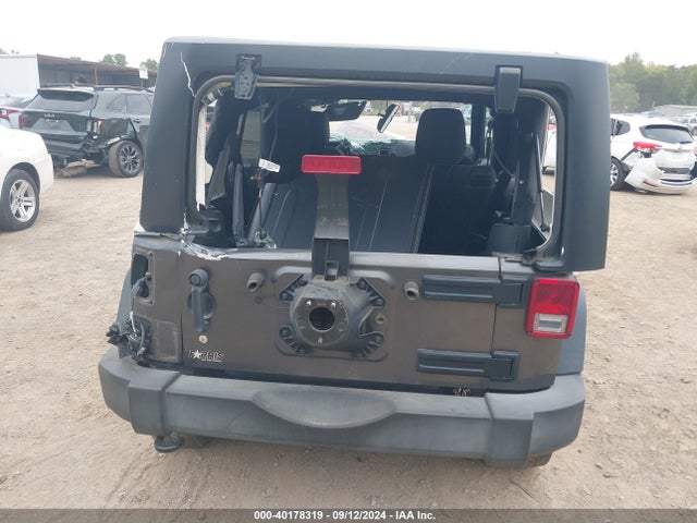 1C4BJWDG9HL690941 Jeep Wrangler Unlimited Sport 4x4