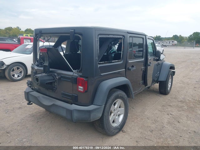 1C4BJWDG9HL690941 Jeep Wrangler Unlimited Sport 4x4