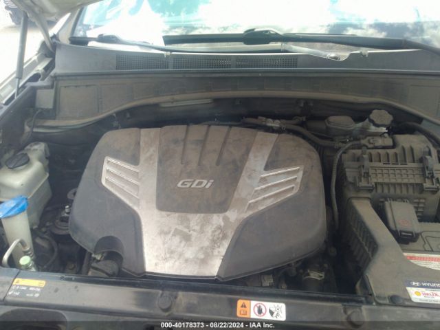 KM8SMDHFXGU143758 Hyundai Santa Fe Se
