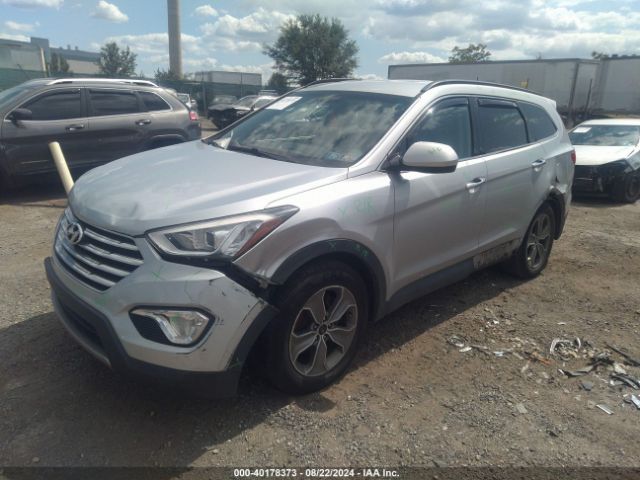 KM8SMDHFXGU143758 Hyundai Santa Fe Se