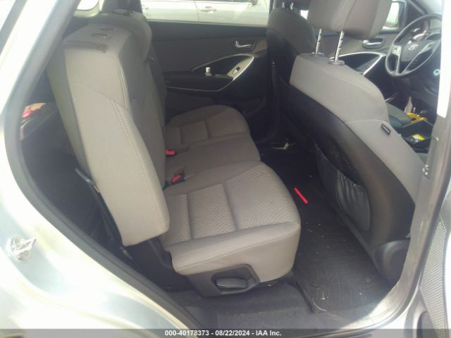 KM8SMDHFXGU143758 Hyundai Santa Fe Se