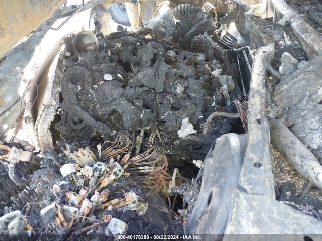 5TFSZ5AN3JX133835 Toyota Tacoma Sr5 V6