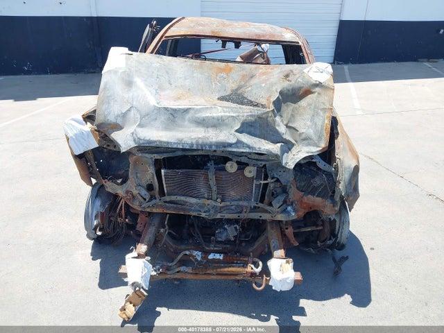 5TFSZ5AN3JX133835 Toyota Tacoma Sr5 V6