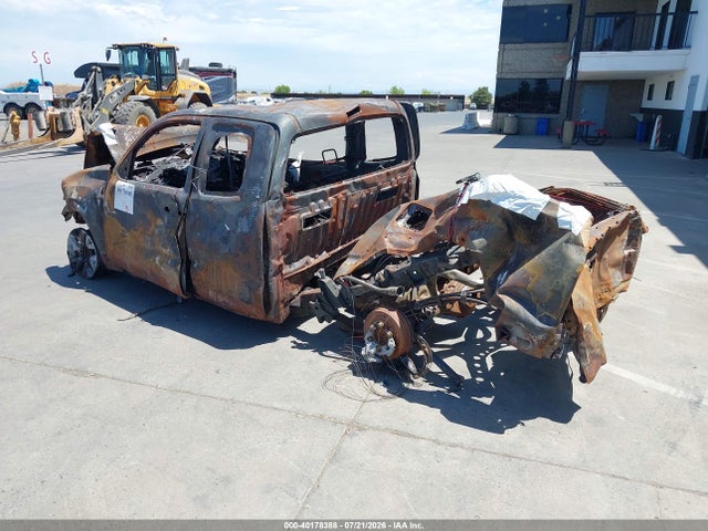 5TFSZ5AN3JX133835 Toyota Tacoma Sr5 V6