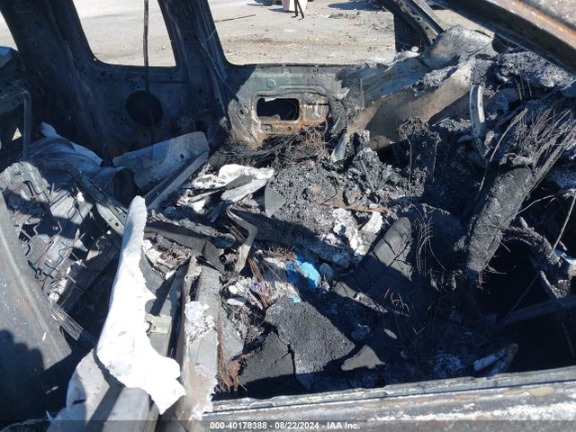 5TFSZ5AN3JX133835 Toyota Tacoma Sr5 V6
