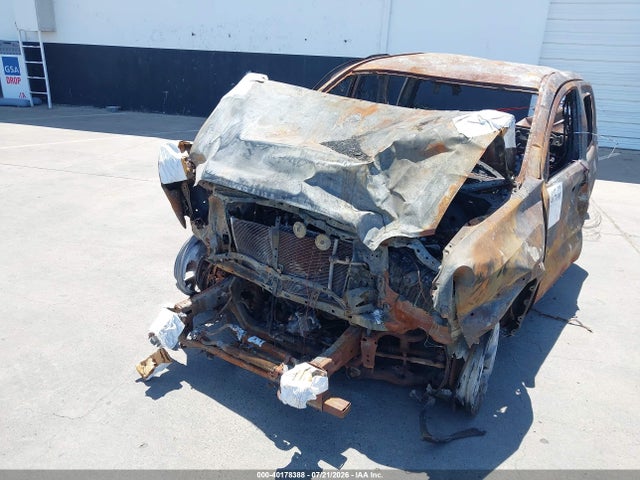5TFSZ5AN3JX133835 Toyota Tacoma Sr5 V6