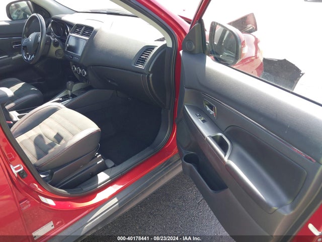 2018 MITSUBISHI OUTLANDER SPORT JA4AP3AW2JU013874 Photo 4