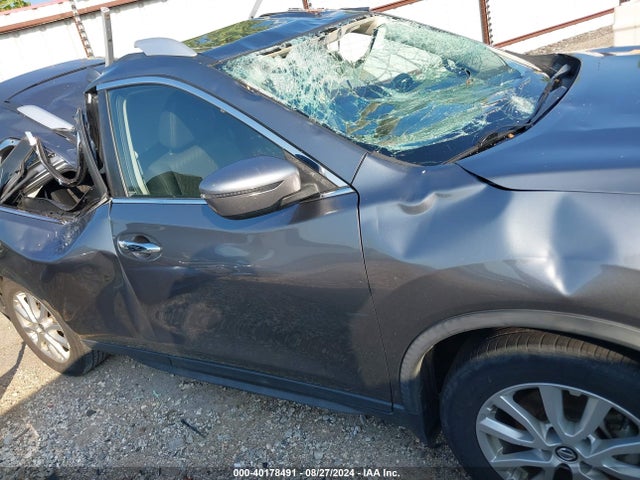 Nissan ROGUE SV 2018 KNMAT2MT8JP610345 Image 13