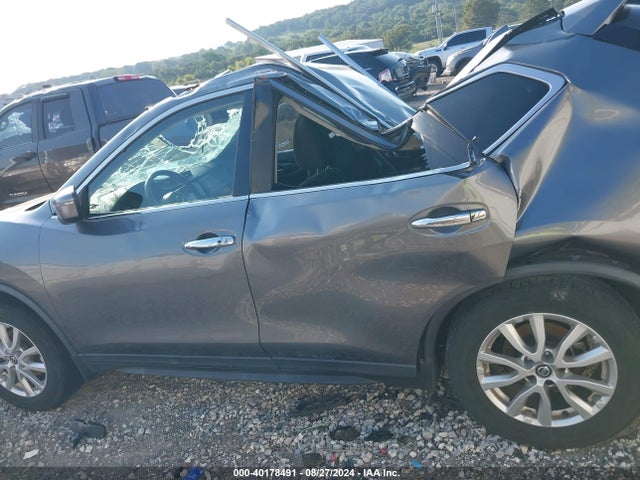 Nissan ROGUE SV 2018 KNMAT2MT8JP610345 Image 14