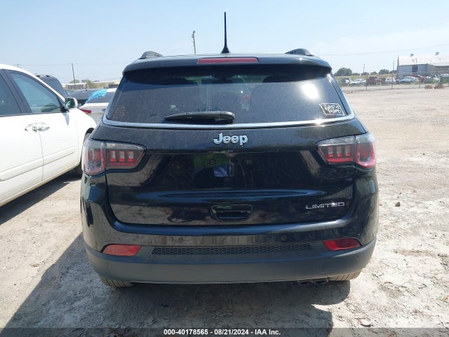 3C4NJCCB7JT240376 Jeep Compass Limited Fwd
