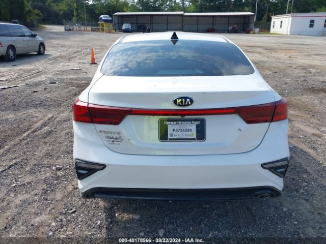 3KPF24AD9ME326339 KIA Forte Lxs