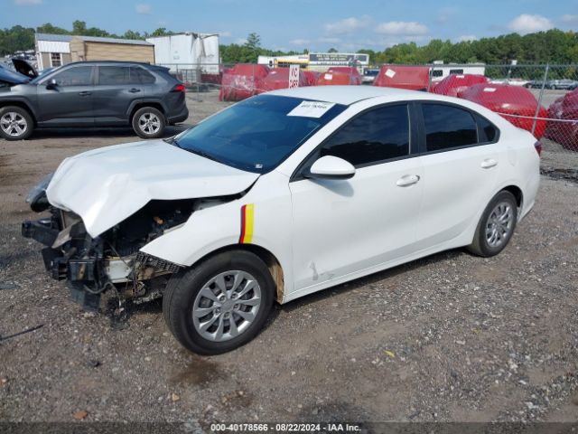 3KPF24AD9ME326339 KIA Forte Lxs
