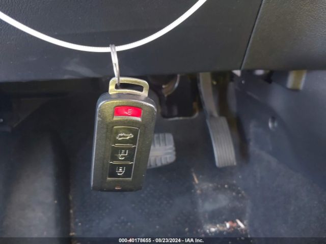 JA4AD3A36HZ011282 Mitsubishi Outlander Se/sel