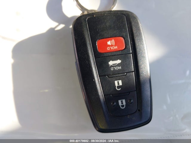 Toyota Corolla Hybrid Le 2021 JTDEAMDE1MJ017678 Image 11