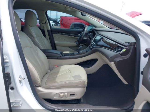 1G4ZP5SS4HU132175 Buick Lacrosse Essence