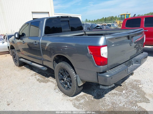 1N6BA1F40JN526877 Nissan Titan Xd Sl Diesel