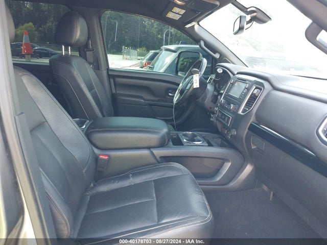 1N6BA1F40JN526877 Nissan Titan Xd Sl Diesel
