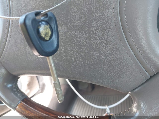 2000 JAGUAR XJ8 SAJDA14C7YLF17514 Photo 10