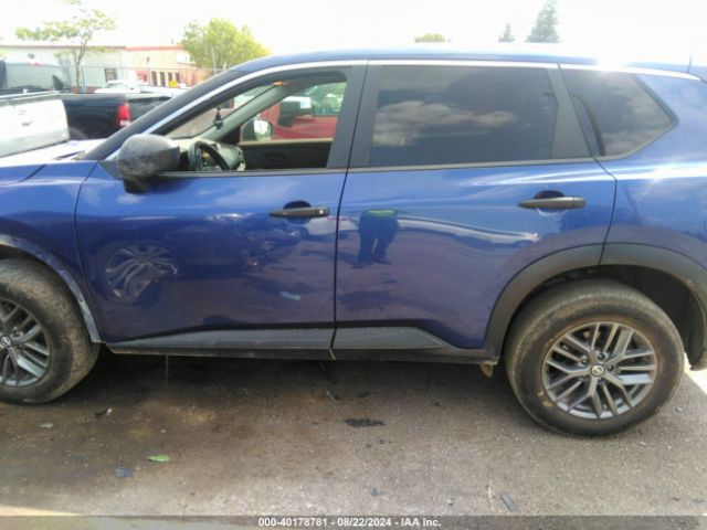 JN8AT3AB5MW229066 Nissan Rogue S Intelligent Awd