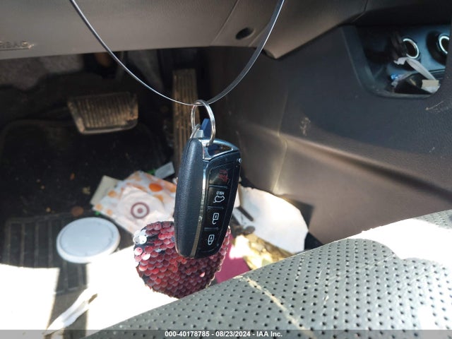 Hyundai Santa Fe Se Ultimate 2017 KM8SRDHF0HU170812 Image 11