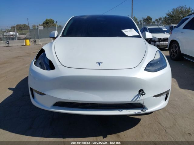 7SAYGDEF3NF547441 Tesla Model Y Performance Dual Motor All-wheel Drive
