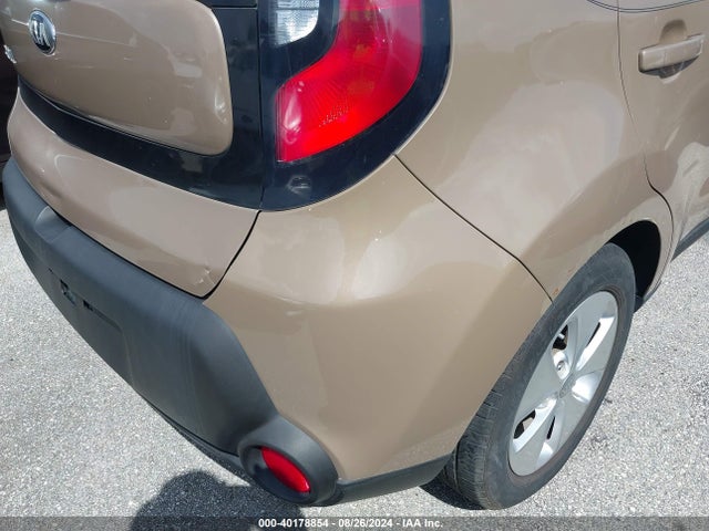 KIA Soul 2015 KNDJN2A2XF7219677 Image 6