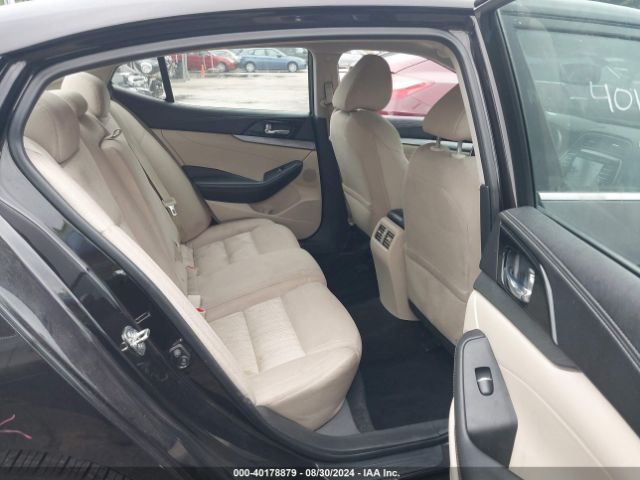 1N4AA6AP1GC398060 Nissan Maxima 3.5 S