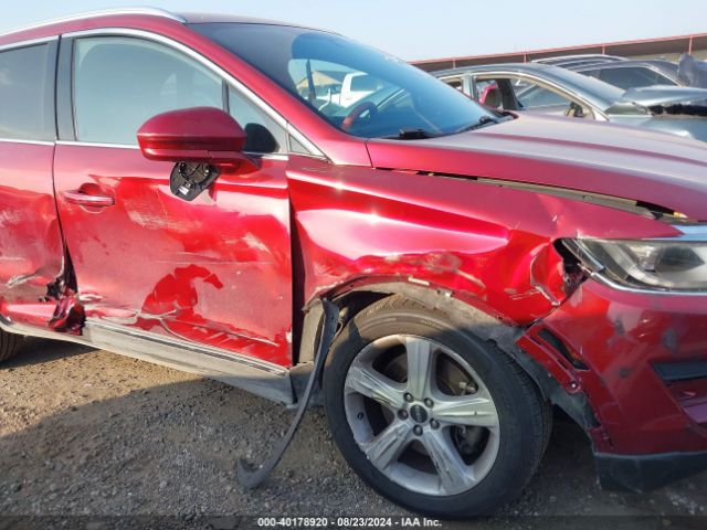 5LMCJ1C97GUJ12607 Lincoln Mkc Premier