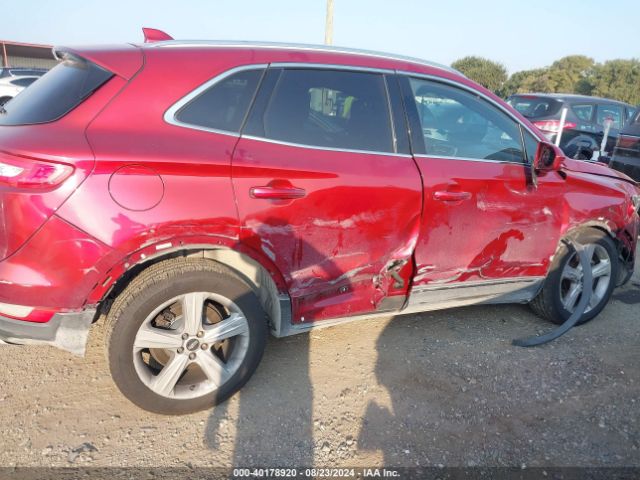 5LMCJ1C97GUJ12607 Lincoln Mkc Premier