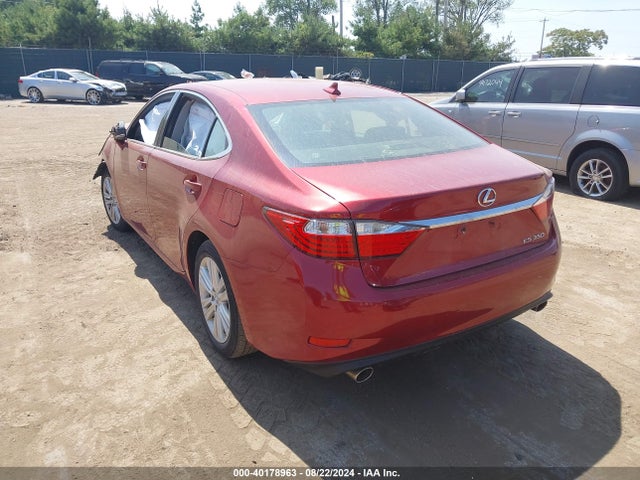Lexus ES 350 2014 JTHBK1GG3E2117500 Image 3