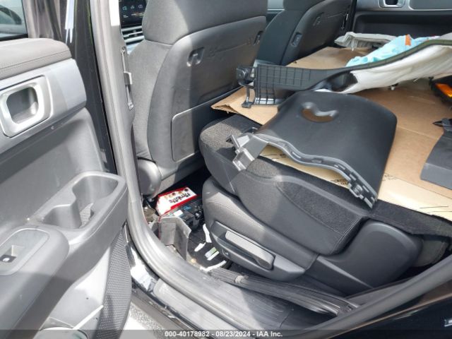 5NMP1DGL3RH053758 Hyundai Santa Fe Se
